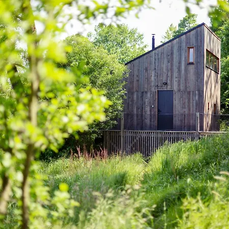 Tri Domky - Tiny Holiday home *